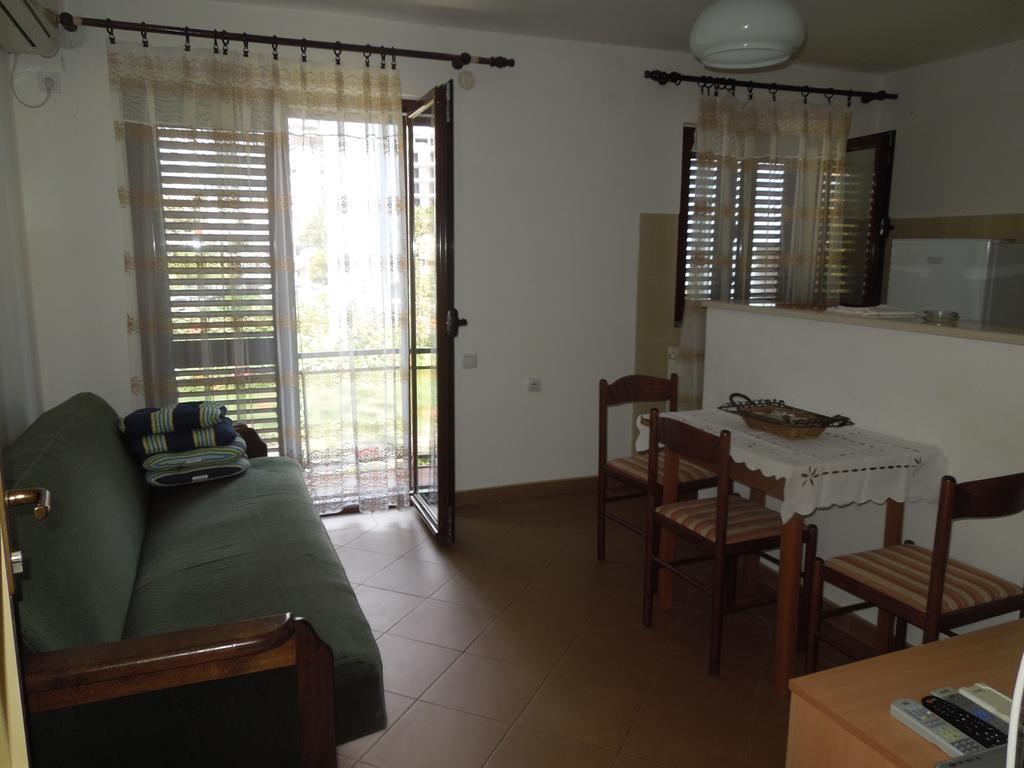 Apartments Becic بودفا المظهر الخارجي الصورة